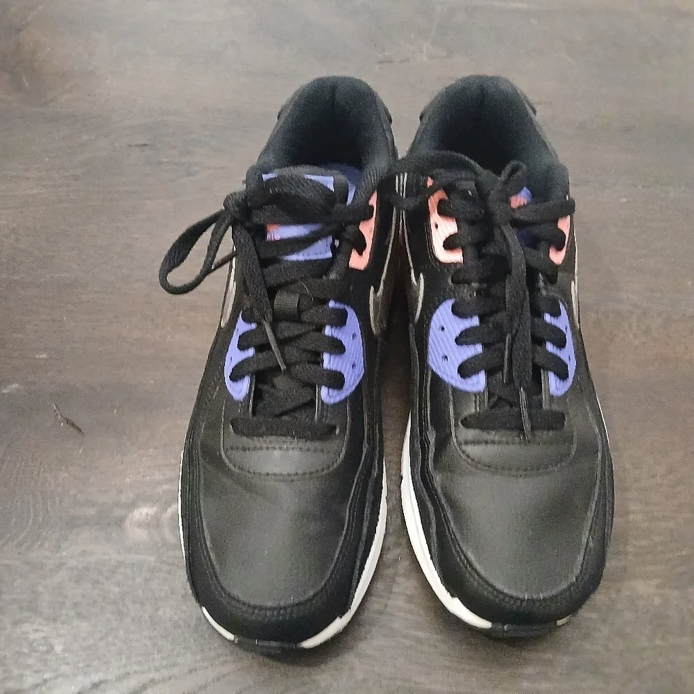 Nike Air Max 90 Leather GS Black Sunset Pulse Size:7Y Girls Sneakers